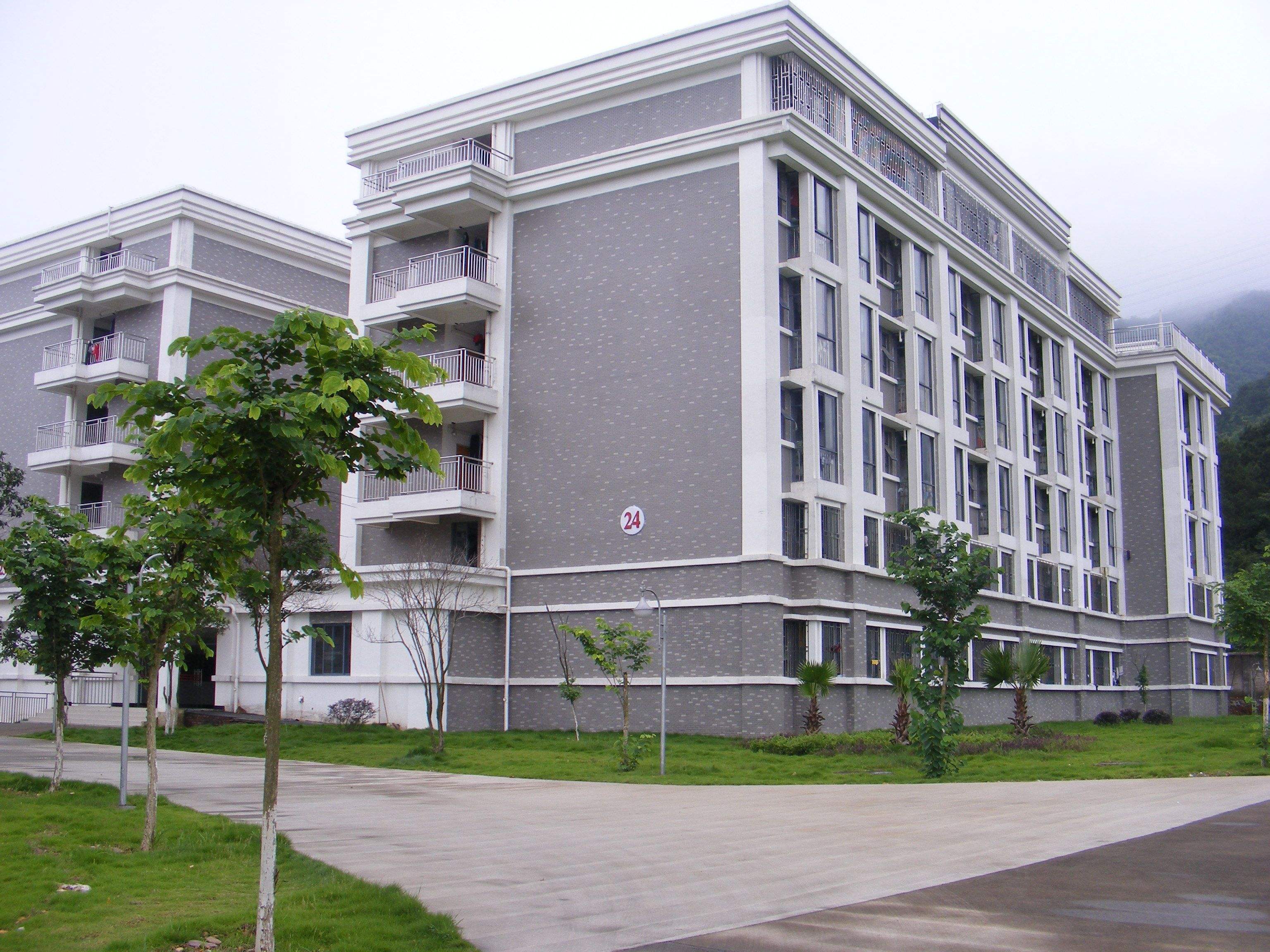桂林电子科技大学吧(桂林电子科技大学前景)